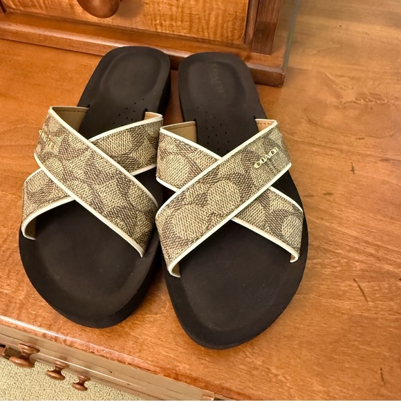 Coach Women's Janine cris cross gold logo slide sandals brown and cream size 6 - Picture 7 of 12